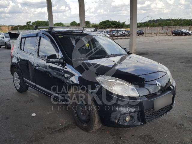 LOTE 023 - RENAULT SANDERO EXPRESSION 1.6 2013