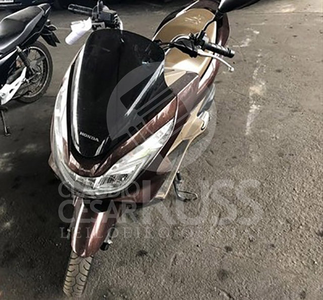 LOTE 016 - HONDA PCX 150 DLX 2018 