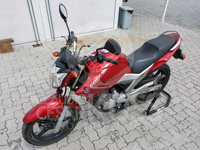 Lote 003 - YAMAHA FAZER YS 250 2011