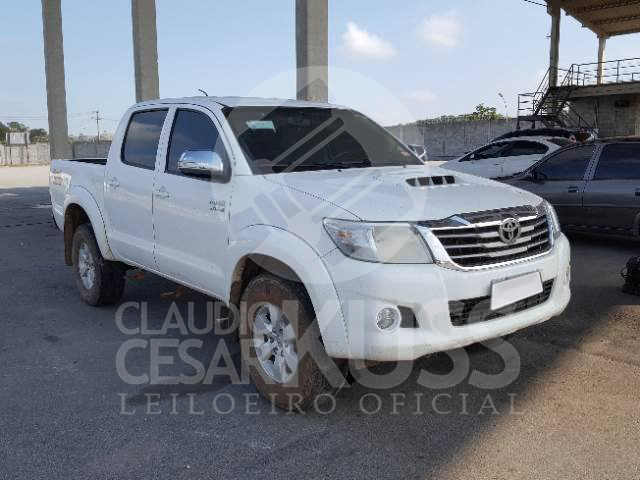 LOTE 023 - Toyota Hilux 3.0 TDI 4x4 CD SR (Aut) 2012